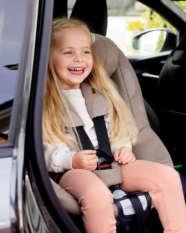 BeSafe Beyond² 360 Kindersitz (6M-6J) Dark Sand SoftBreeze
