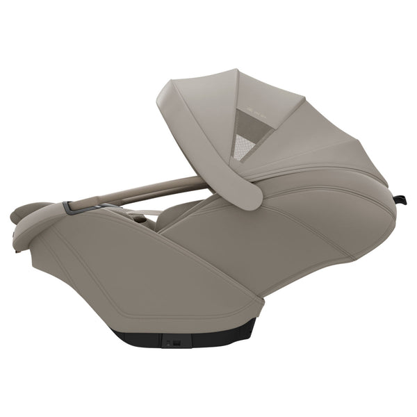 Maxi Cosi Coral Slide Pro i-Size Babyschale Sapphire Sand + Family Fix Slide Pro