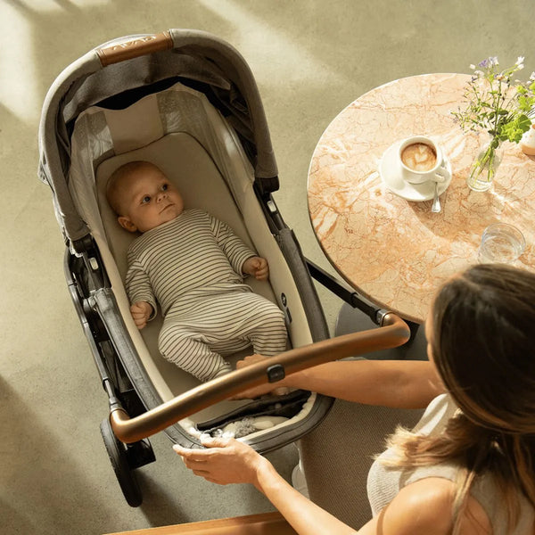 Nuna Swivv Granite + Babywanne Lytl